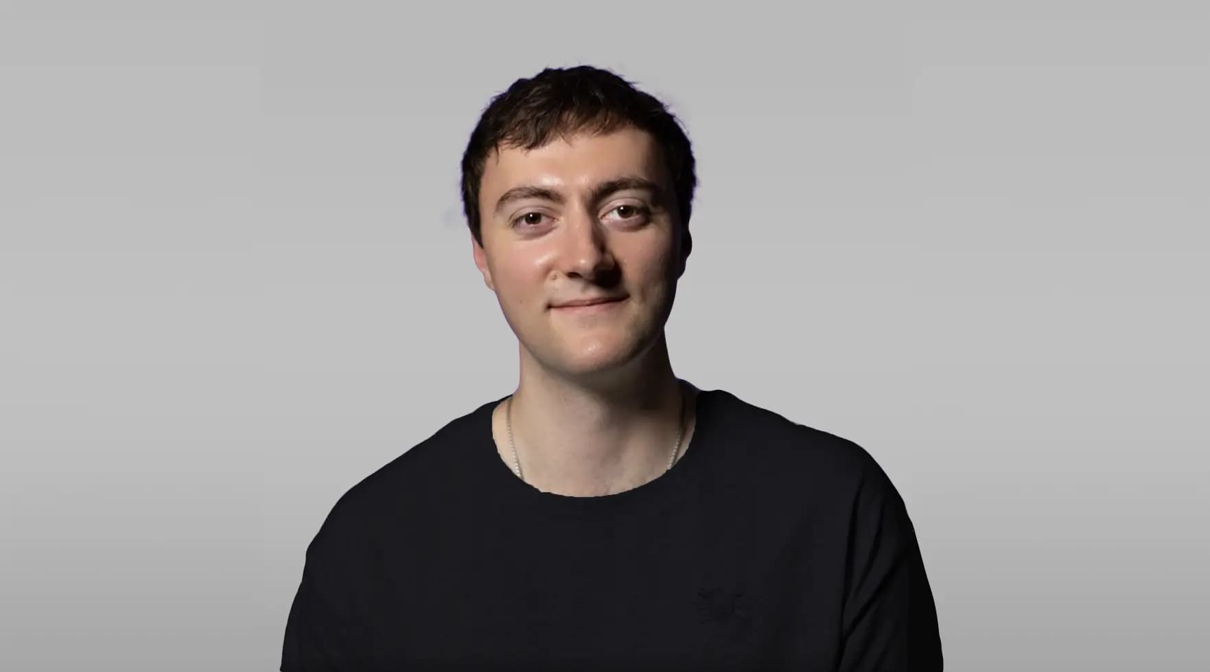 Profile picture of Alex Carcoana